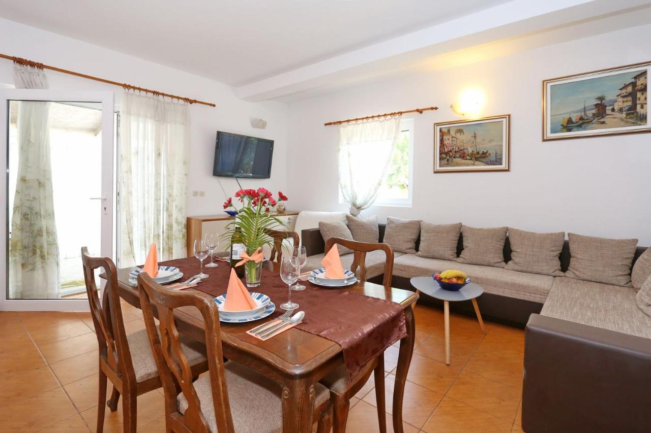 Villa Ivo Затон Экстерьер фото